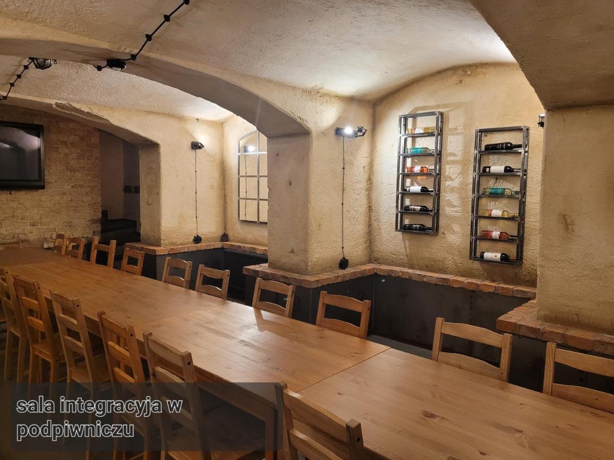 스클라르스카포렘바 Gosciniec Pod Lipa B&B 외부 사진