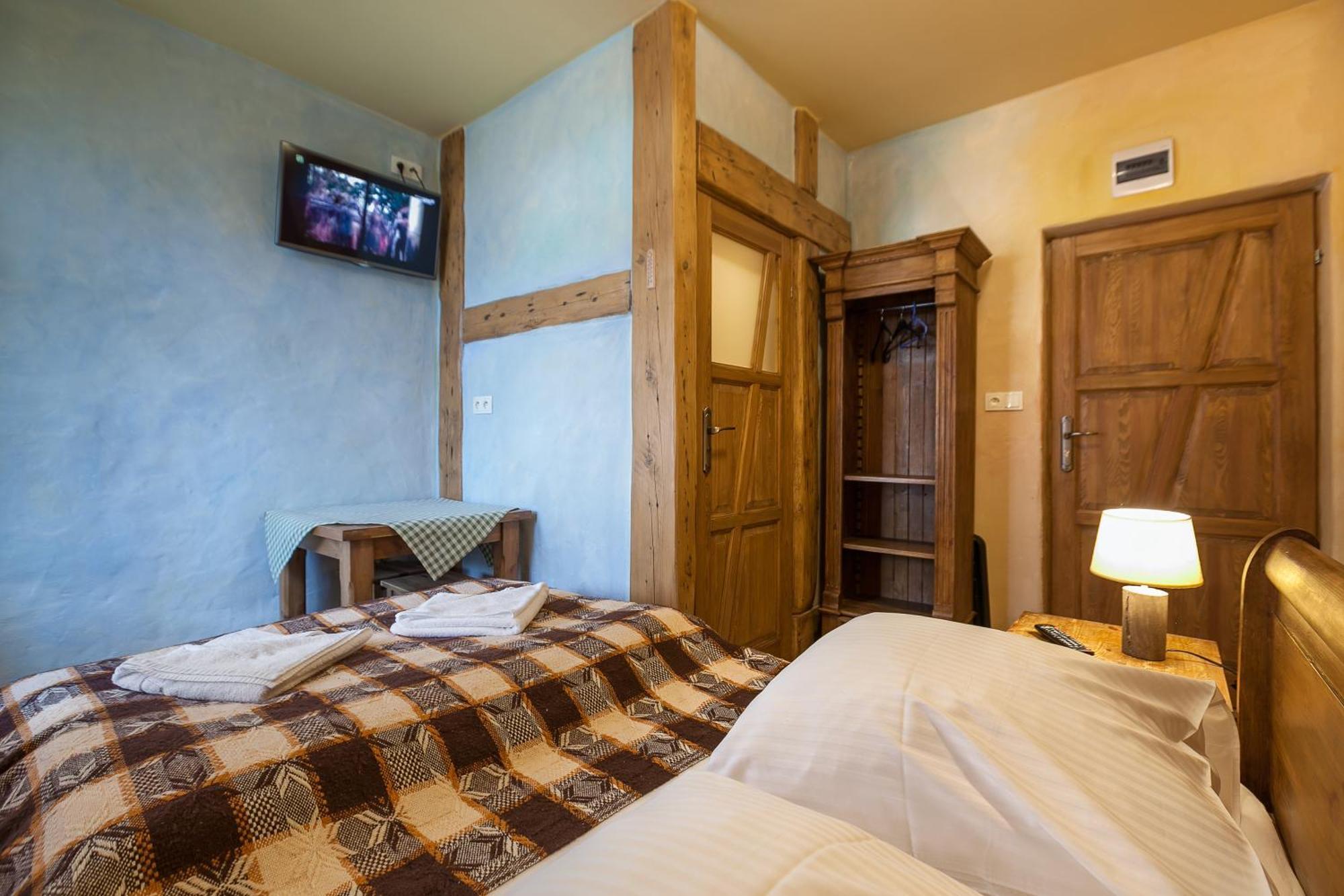 스클라르스카포렘바 Gosciniec Pod Lipa B&B 외부 사진
